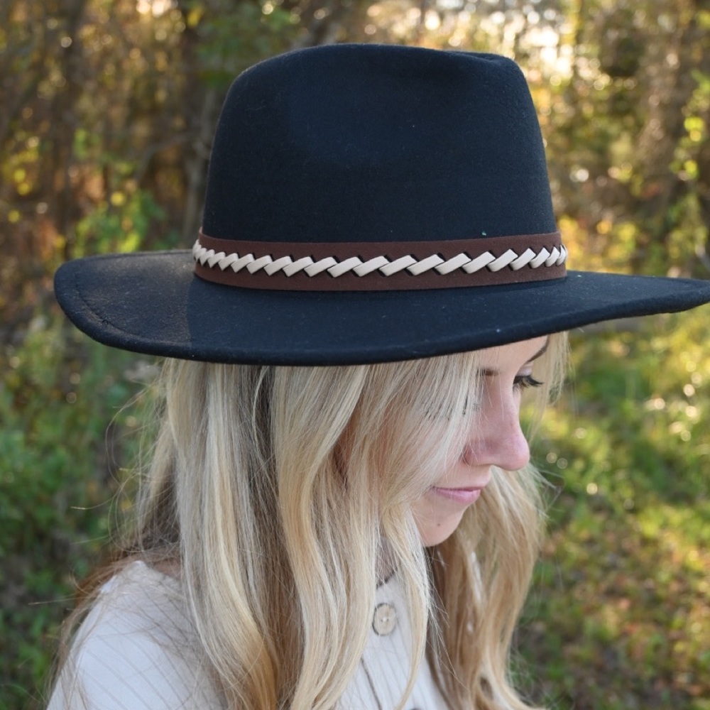 Black soft hat